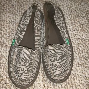 Women’s sanuk shoes